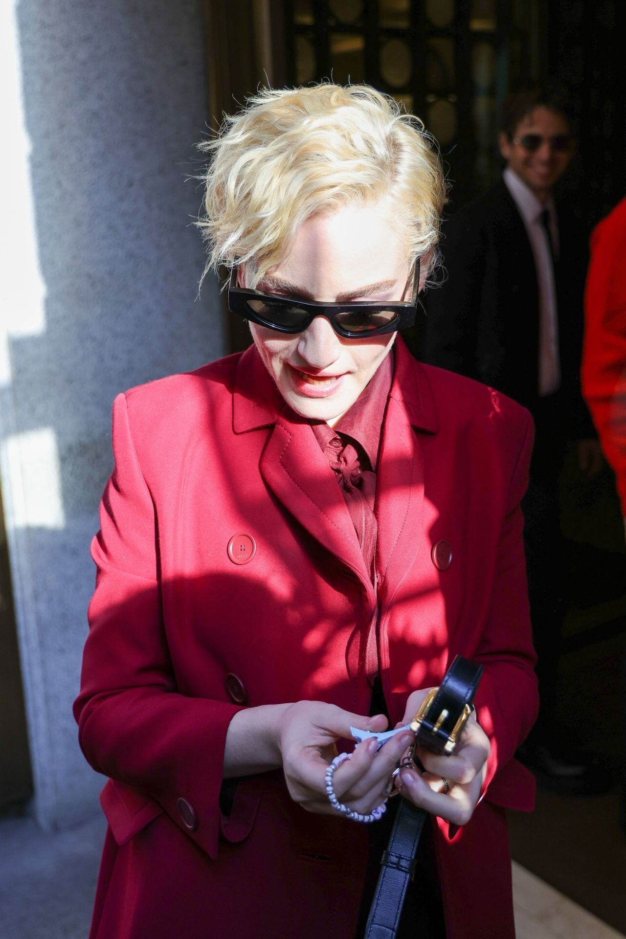 Julia Garner Lights Up Milan Fashion Week in Stunning Gucci Red 0920