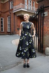 Kelly Rutherford Attends Emilia Wickstead Fashion Show During London Fashion Week