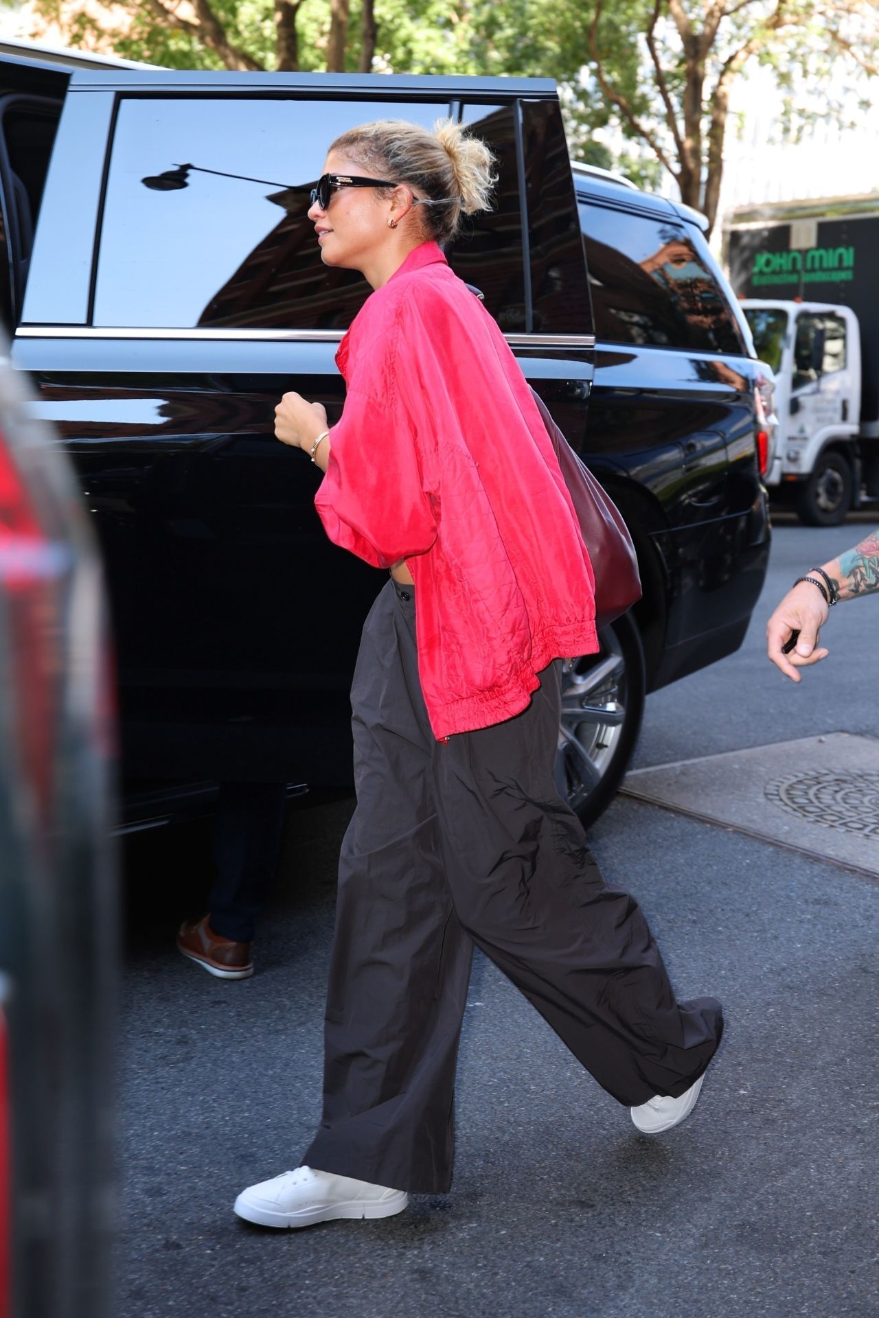 zendaya-spotted-having-lunch-with-law-roach-in-new-york-09-22-2024-0.jpg (1280×1920)