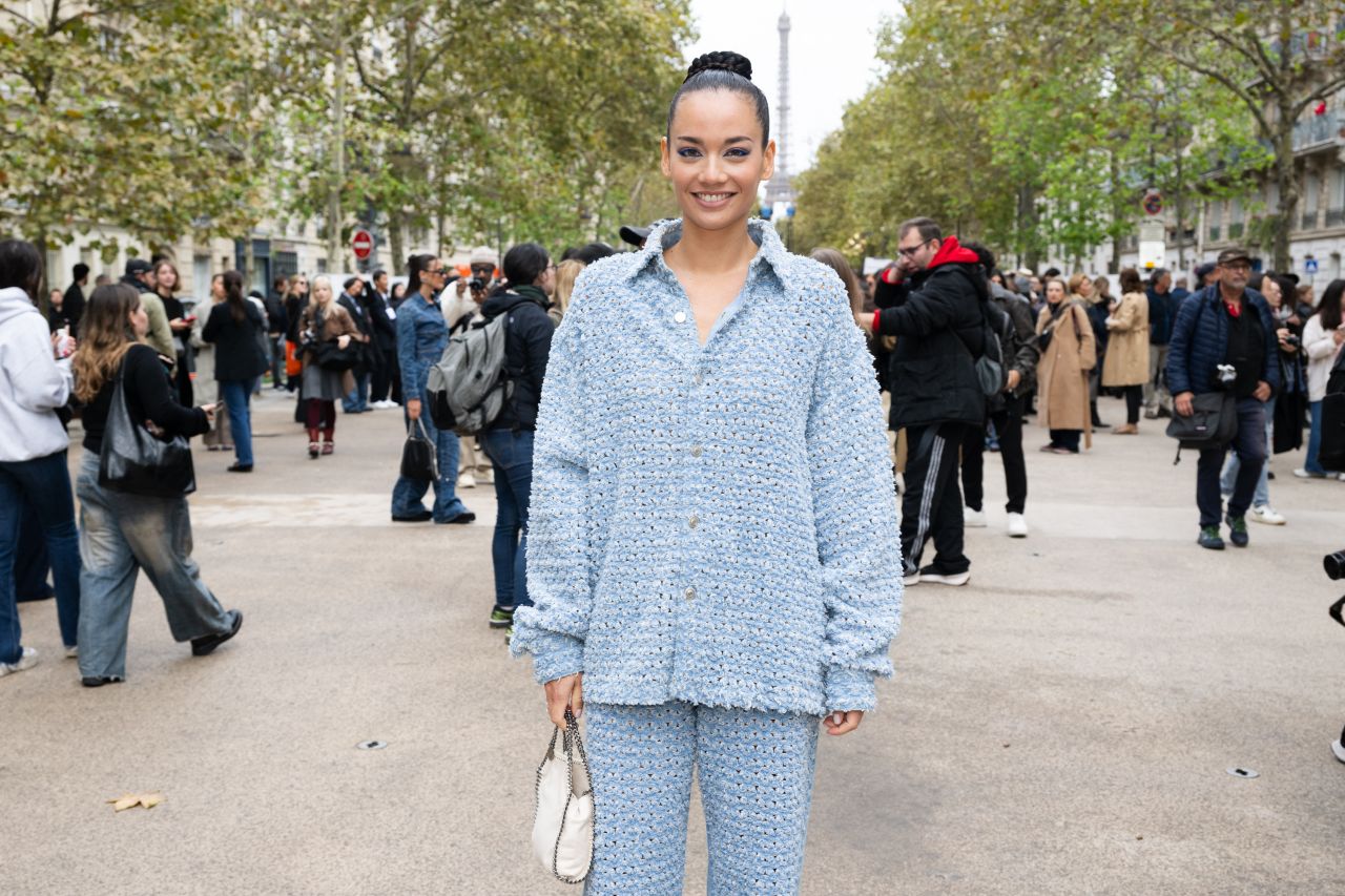 Alizé Lim Attends Stella McCartney SS25 Show at Paris Fashion Week 09