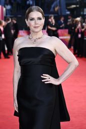 Amy Adams Stuns in Black: Redefining Elegance at "Nightbitch" London Premiere
