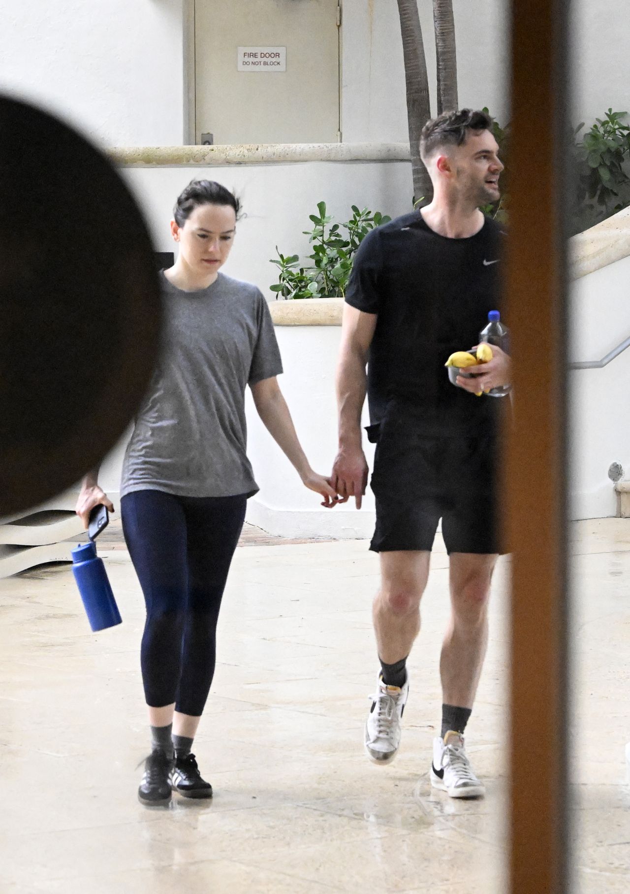 Daisy Ridley & Tom Bateman Return to Hotel from Gym in Miami 10-07-2024 ...