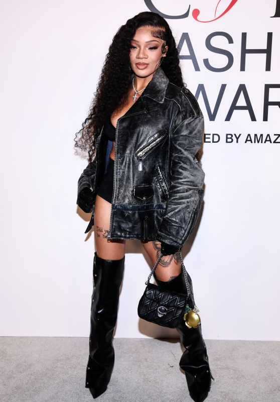 GloRilla Rocks CFDA Awards with Effortless Style and Hip Hop Swagger [10-28-2024]