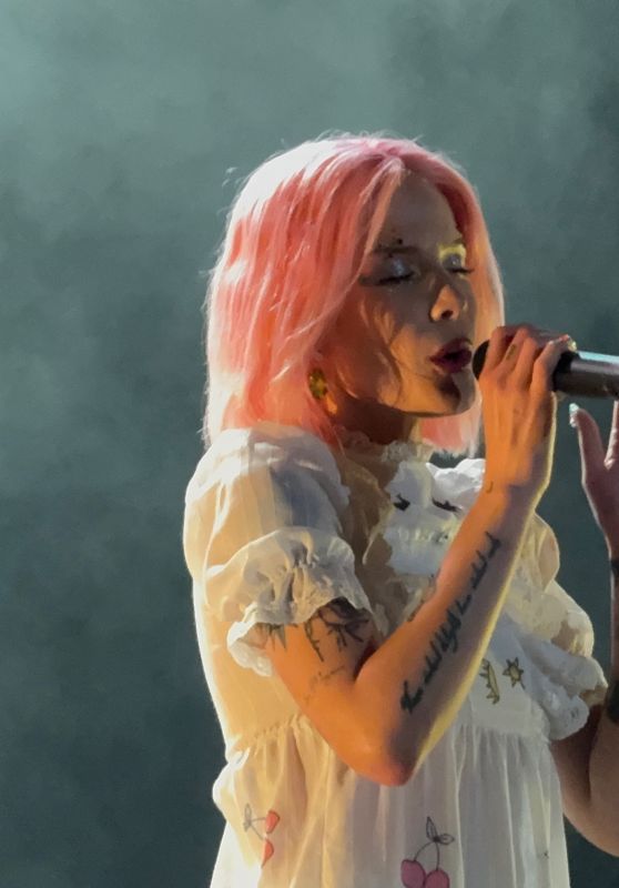 Halsey Wows Fans at 