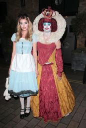 Hannah Cooper Conjures Up Glamour at Hallowzeem Party [10-25-2024]