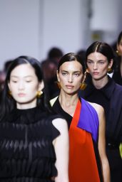 Irina Shayk Sizzles at Missoni SS2025 MFW