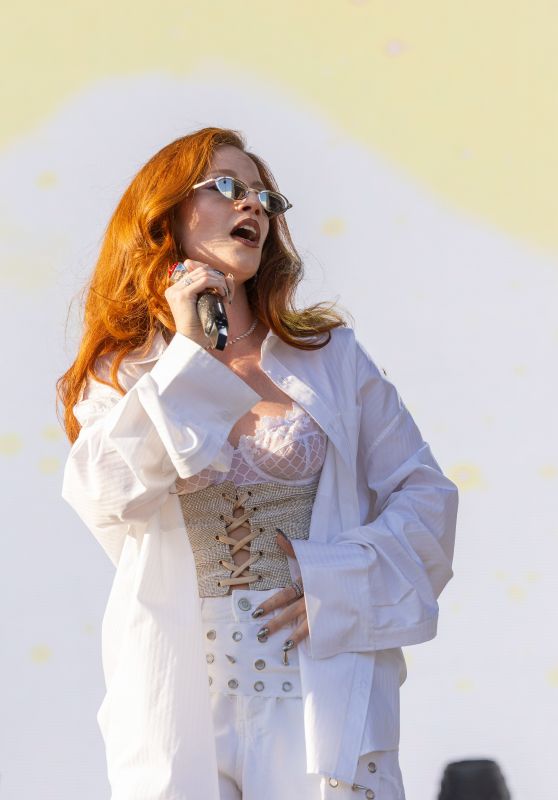 Jess Glynne Takes Austin City Limits Music Festival by Storm [10-13-2024]