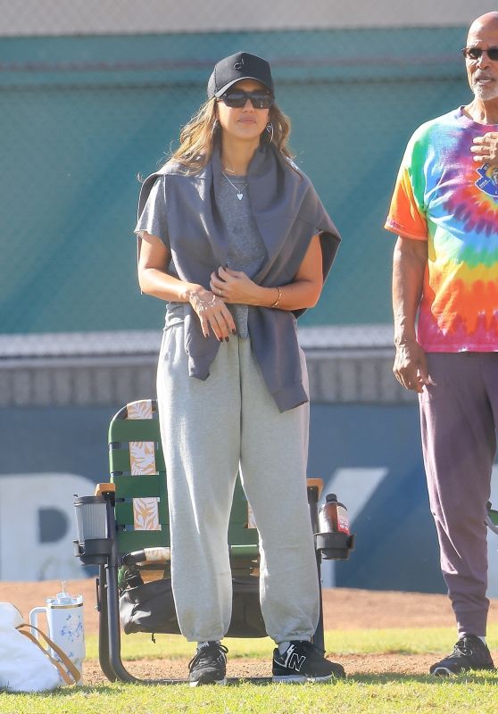 Jessica Alba Chic at Soccer Practice with Son in Beverly Hills [26-10-2024]