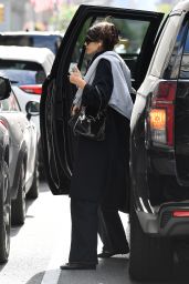Kaia Gerber Goes Incognito on New York Streets 02-10-2024