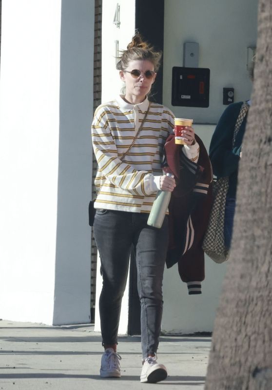 Kate Mara Spotted Enjoying a Relaxed Lunch Outing with a Friend [29-10-2024]