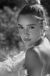 Olivia Ponton - Phosphor Magazine October 2024