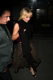 Sabrina Carpenter Spotted Out in New York 10-06-2024