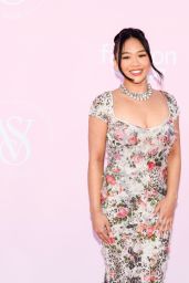 Suni Lee Slays Victoria