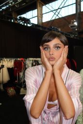 Taylor Hill - Victoria´s Secret Show Behind the Scenes PH๏τoshoot October 2024