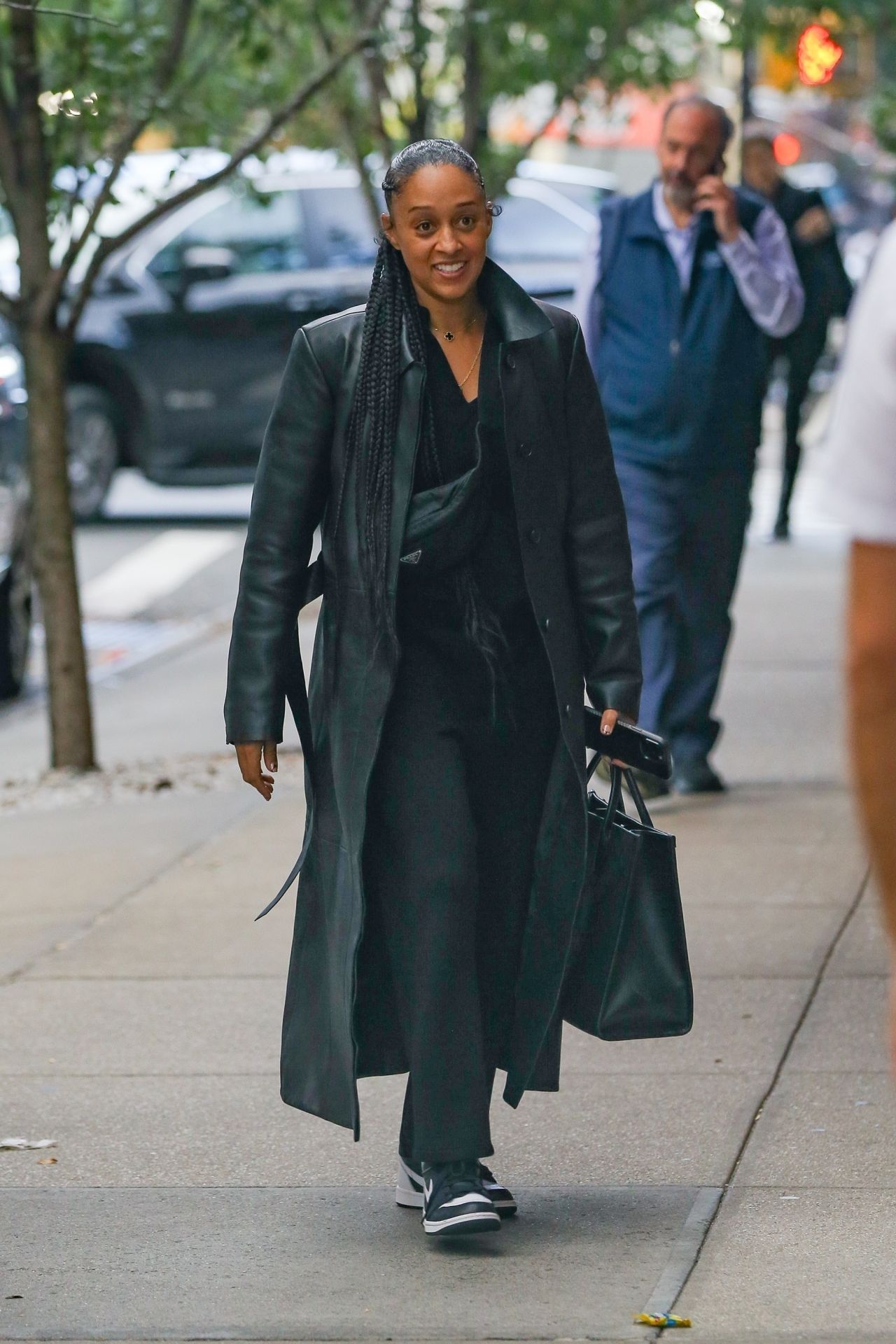 Tia Mowry's Sleek Sophistication Elevates Street Style in New York 10 ...