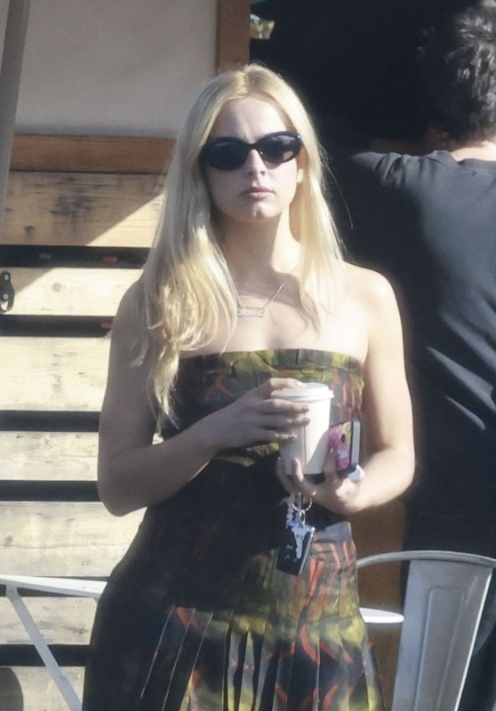 Addison Rae Spotted Out and About in LA [11-01-2024]