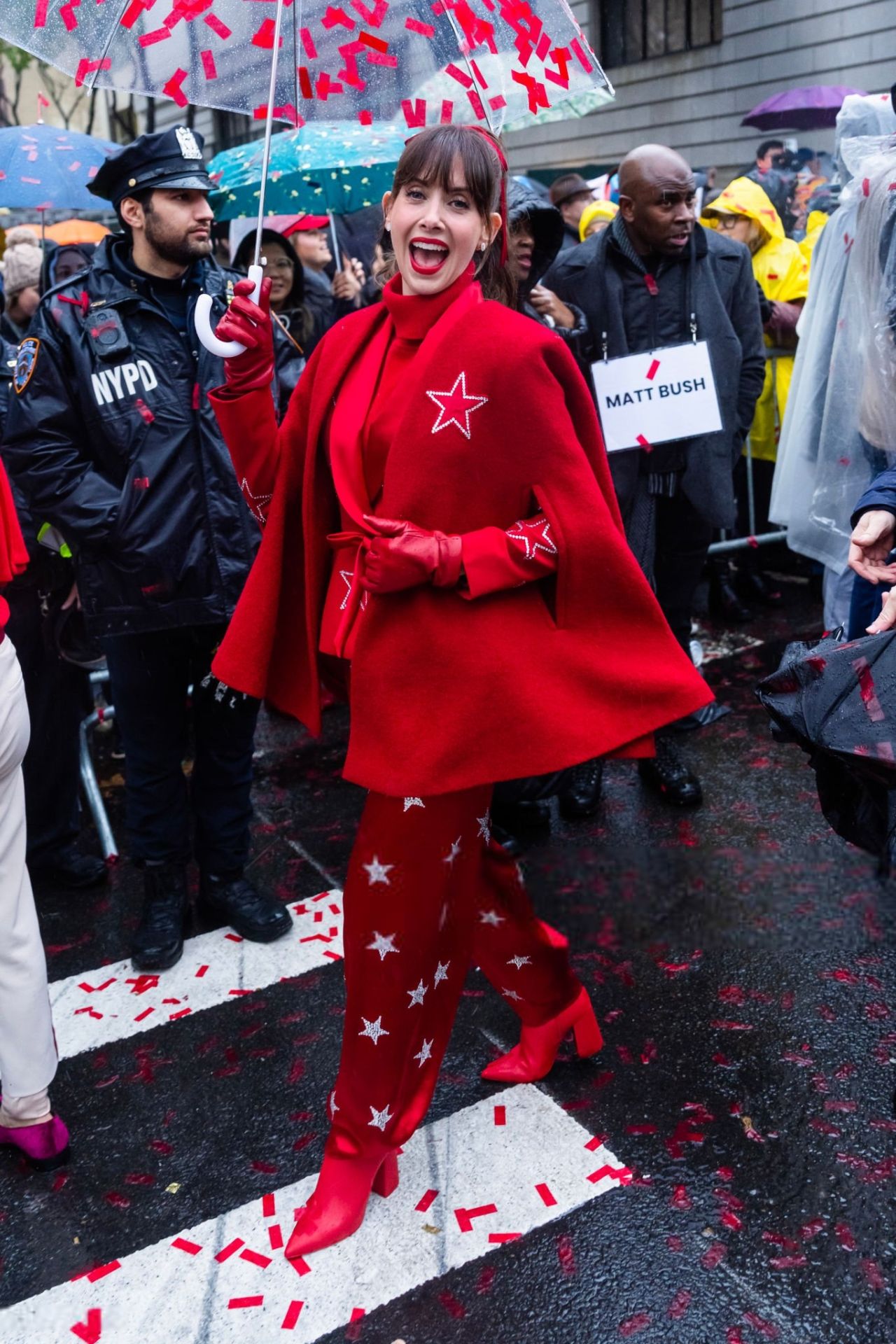 Alison Brie Shines at the 2024 Macy's Thanksgiving Day Parade • CelebMafia