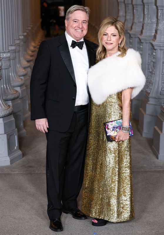 Allison Berg Shimmers at 2024 LACMA Art+Film Gala [02-11-2024]