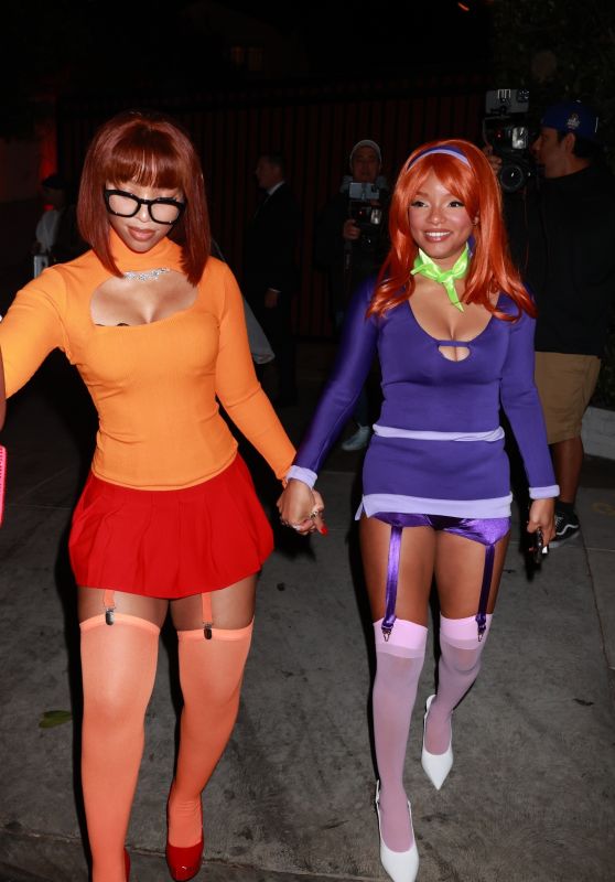 Bailey Sisters Slay as Scooby-Doo