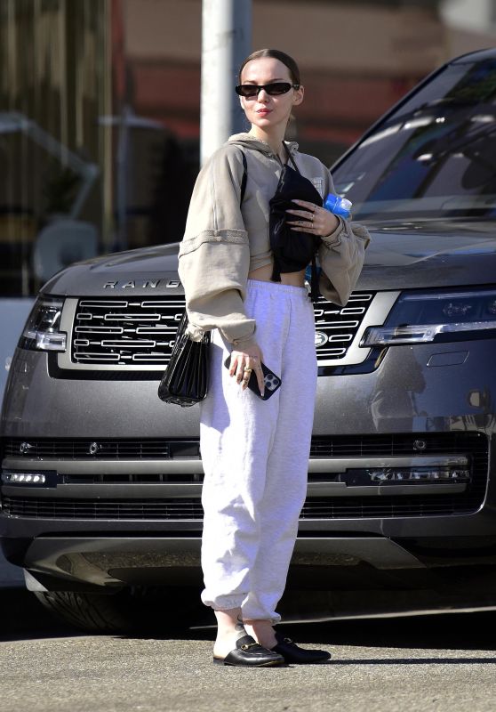 Dove Cameron Spotted Leaving LA Hair Salon in Casual Style [11-20-2024]