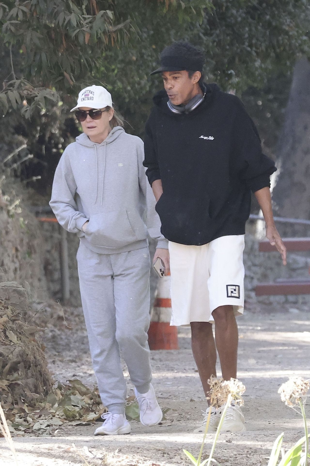 Ellen Pompeo and Husband Chris Ivery Take a Break for a Hike in Nature ...