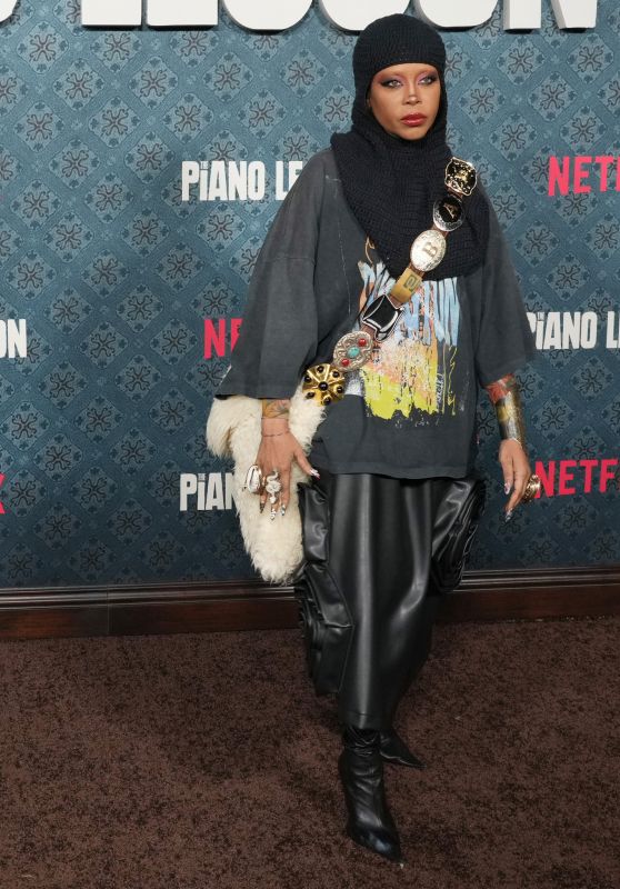 Erykah Badu at "The Piano Lesson" Premiere