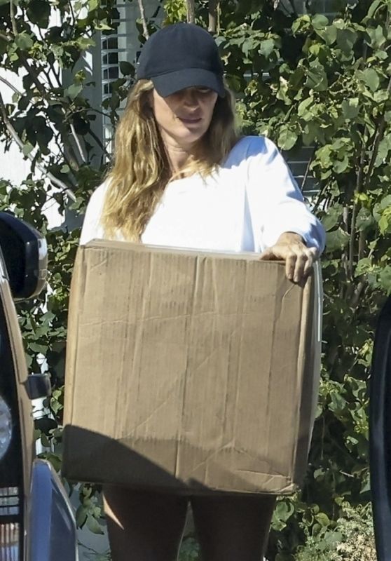 Gisele Bündchen Spotted Amid Miami Move 11-10-2024