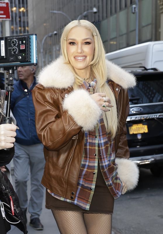 Gwen Stefani Filming in NYC [11-15-2024]