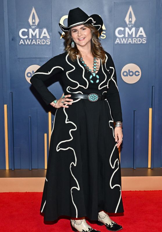 Jenee Fleenor at the 58th Annual CMA Awards