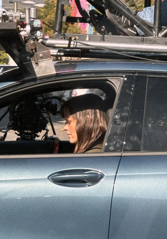 Jennifer Garner on Set of "The Last Thing He Told Me" [11-15-2024]