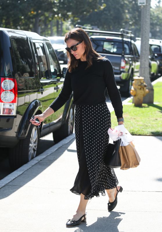 Jennifer Garner Spotted Leaving United Methodist Church [11-10-2024]