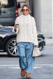 Jennifer Lopez Stuns in Cozy Fall Style: White Sweater Barrel Leg Jeans
