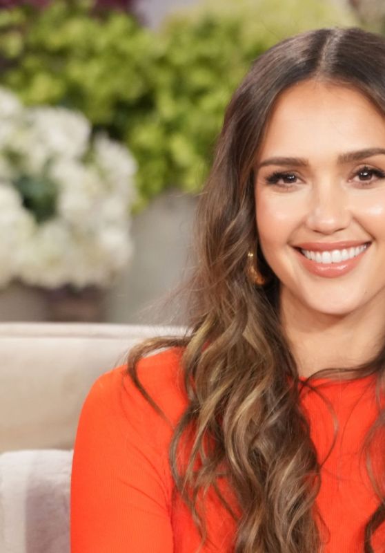 Jessica Alba on "The Jennifer Hudson Show" [11-19-2024]