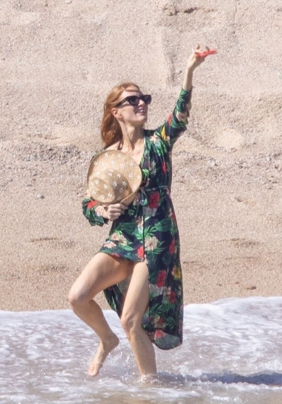 Jessica Chastain Soaks Up the Sun in Los Cabos [11-21-2024]