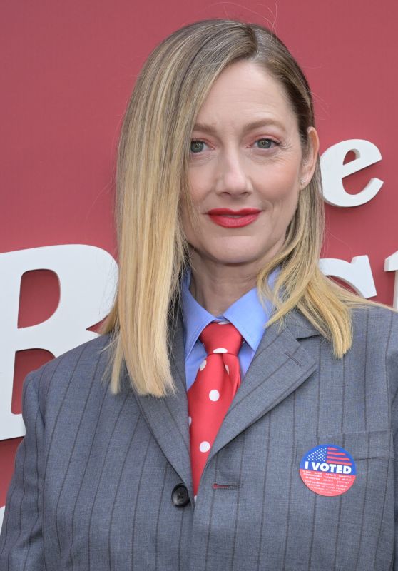 Judy Greer Shines at "The Best Christmas Pageant Ever" Los Angeles Premiere [11-02-2024]