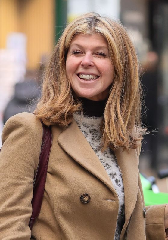 Kate Garraway Steps Out After Smooth Radio Show [11-11-2024] • CelebMafia