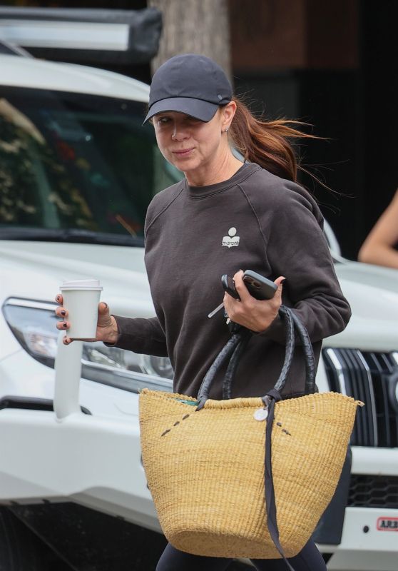 Kate Ritchie Back Behind the Wheel [11-15-2024]