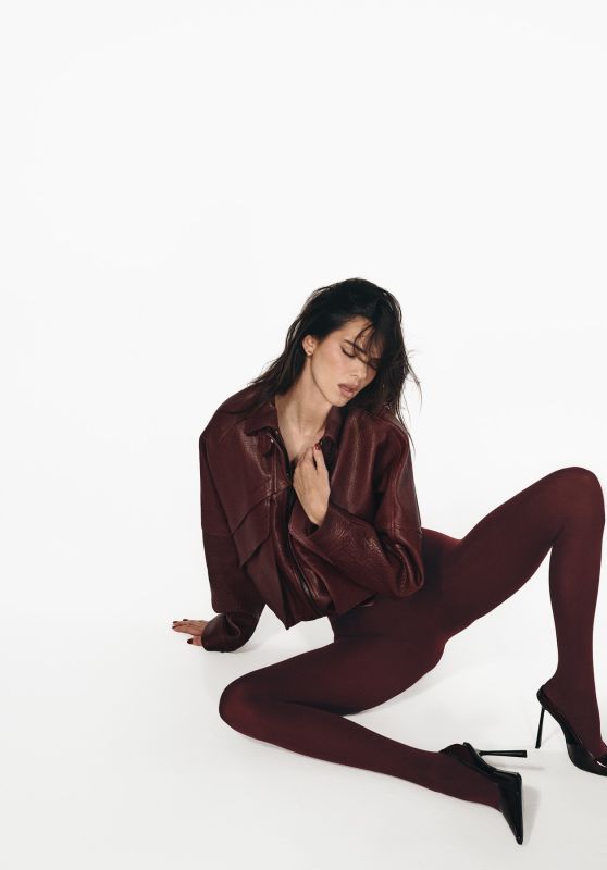 Kendall Jenner Sizzles in October 2024 Calzedonia Photoshoot