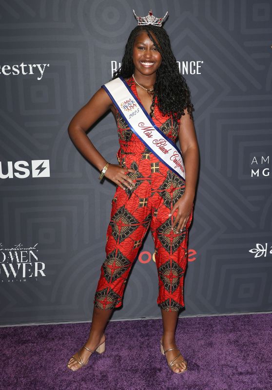 Khloe Thompson Honored at Heirs of Afrika Awards 2024