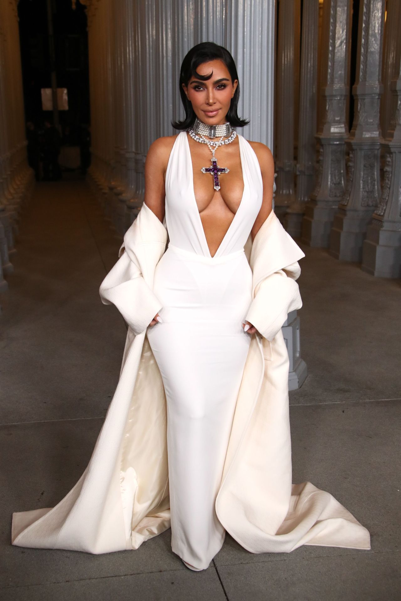 Kim Kardashian Honors Princess Diana's Legacy With Iconic Cross At ...