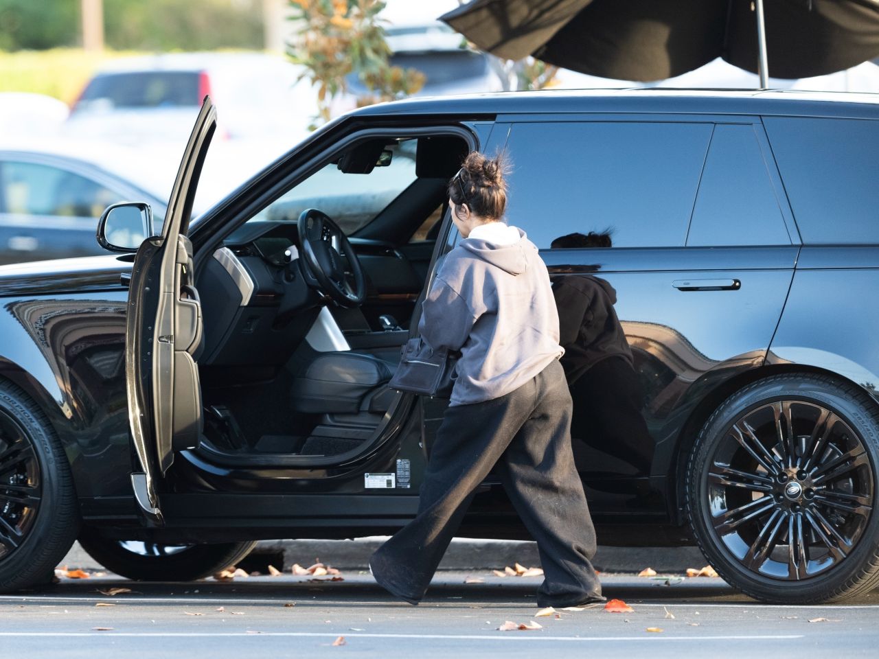 kourtney-kardashian-spotted-at-trader-joe-s-in-calabasas-11-18-2024-4.jpg (1280×960)