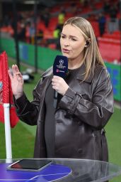Laura Woods Glows at TNT Sports During Liverpool v Real Madrid Match [11-27-2024]