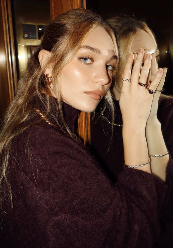 Maddie Ziegler Shines in David Yurman Jewelry Holiday 2024 Campaign