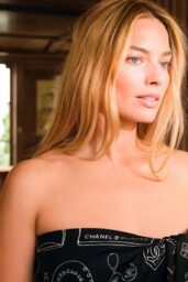 Margot Robbie in Vanidades Mexico - December 2024