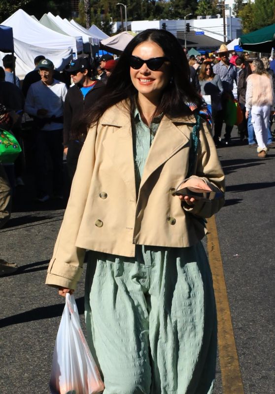 Natasha Blasick at the Studio City Farmers Market [11-17-2024]