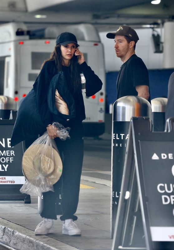 Nina Dobrev & Shaun White jet off from LAX [11-02-2024]