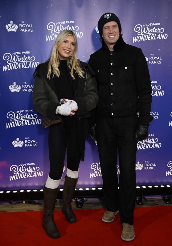 Phoebe Elizabeth Kay Embraces Festive Cheer at Hyde Park Winter Wonderland in London [11-20-2024]