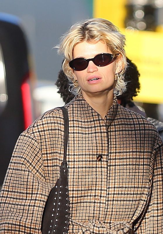 Pixie Geldof Takes a Leisurely Stroll in North London [11-26-2024]