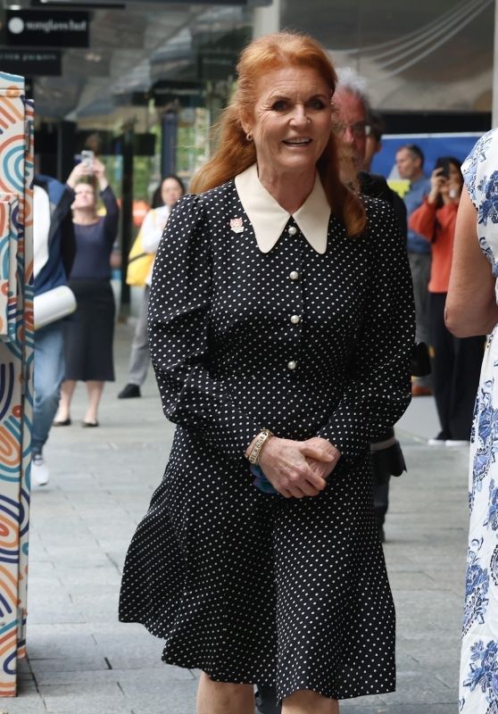 Sarah Ferguson Peruses Eyewear Collection at Dymocks Bookstore in Perth 11-04-2024