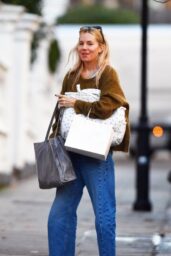 Sienna Miller Spotted in Casual Look in London s Notting Hill